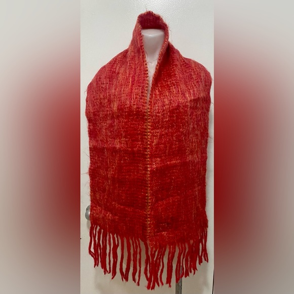 AVOCA THE MILL IRELAND Mohair Scarf - Picture 1 of 4